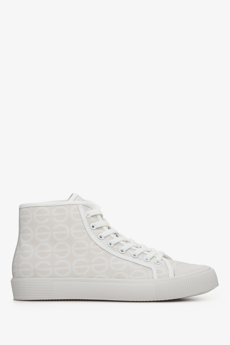 High-top women's sneakers in white and beige, made of textile.