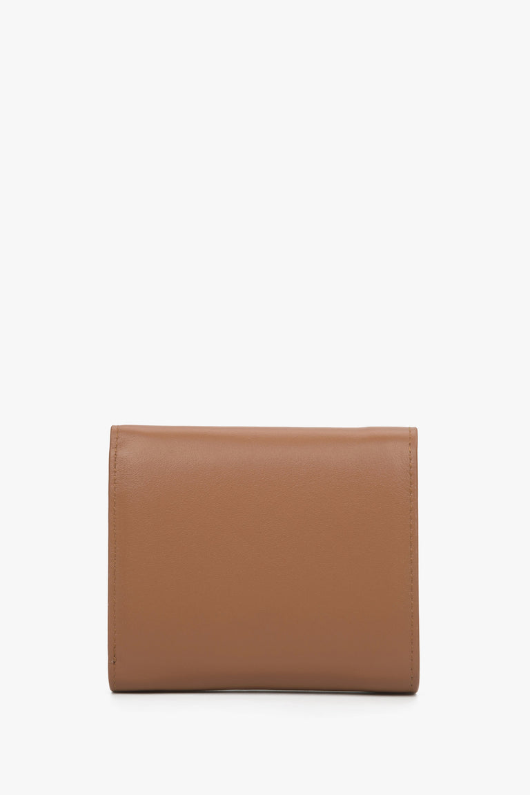 The back of the small brown  women's wallet by Estro.