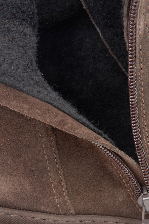 Elegant Saddle Brown Ankle Boots for Women Crafted from Italian Velour by Estro - a close-up on soft padding.