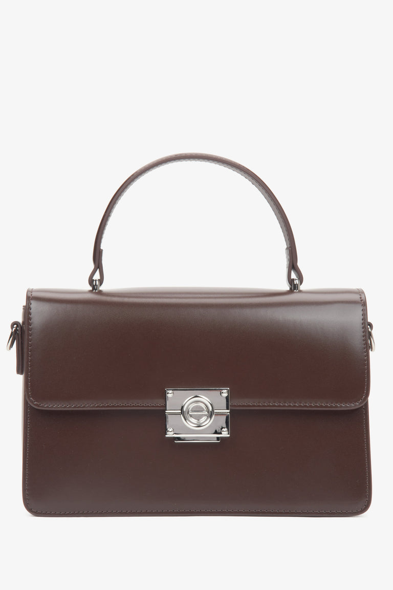 Women’s saddle brown handbag by Estro, crafted with silver-tone hardware for a refined finish.