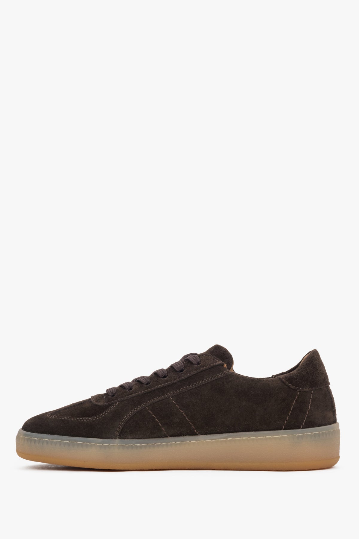 A pair of saddle brown women's sneakers crafted from premium Italian genuinevelour.