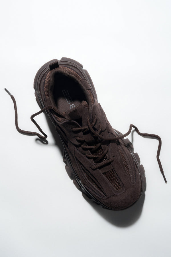 ES8: women's saddle brown low-top sneakers crafted from velour with a chunky platform.