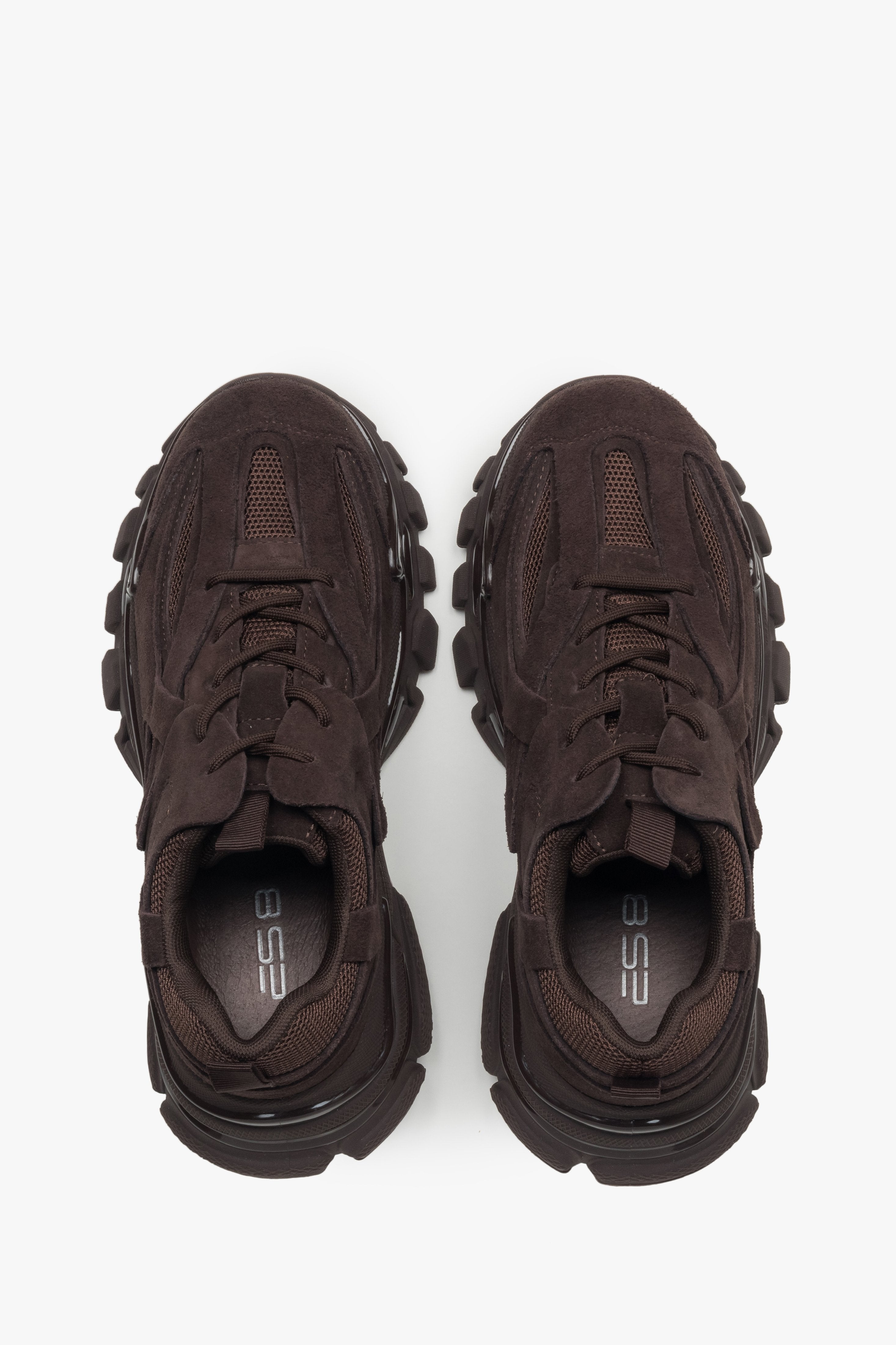 Women's saddle brown sneakers (ES8) combining a velour finish with a trendy low-top chunky platform design.