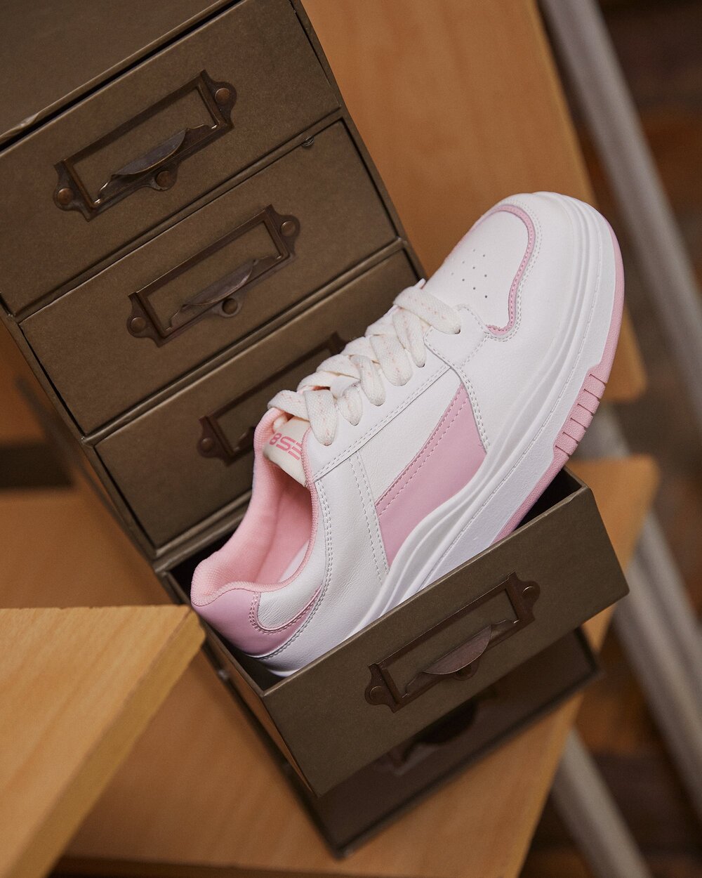 Women's White and Pink Leather Sneakers ES 8 ER00113316.