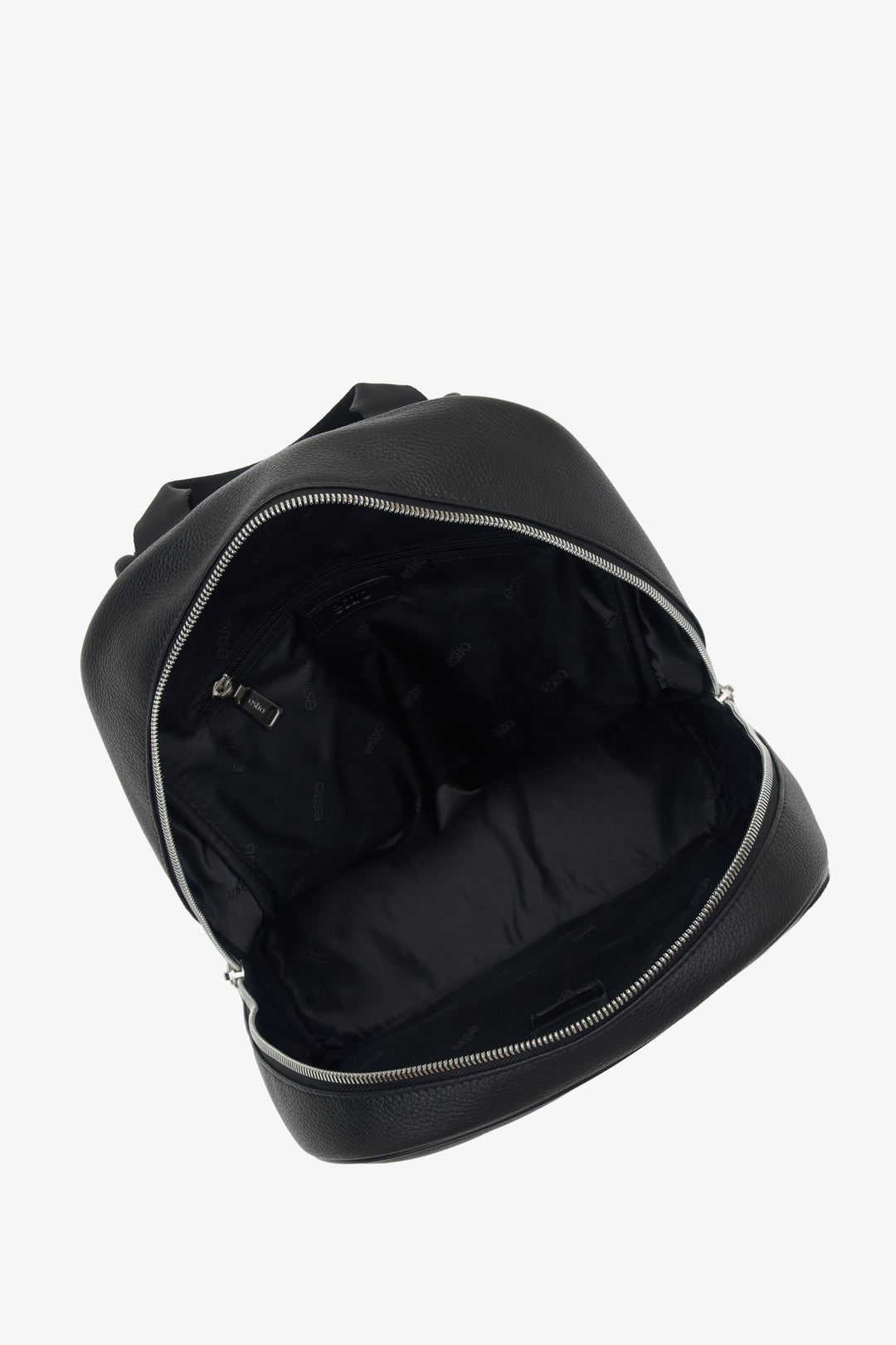 Men's black backpack made of genuine leather by Estro - close-up on the interior.