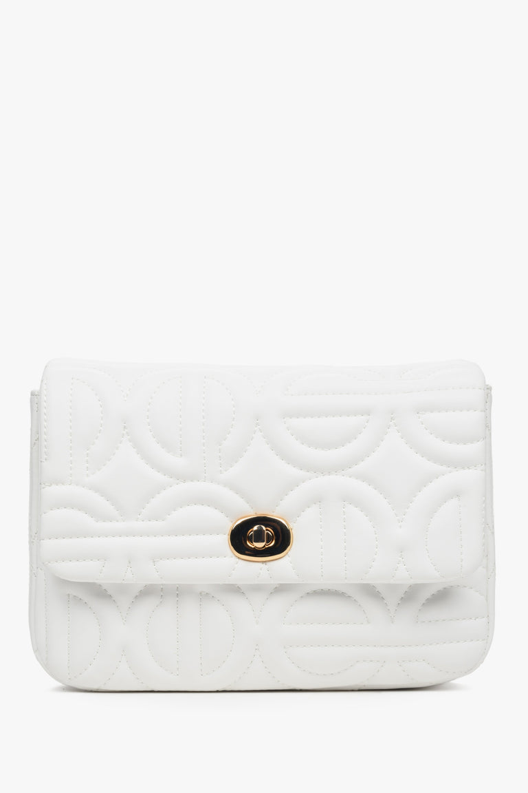 Women's small white  shoulder bag with a gold chain.