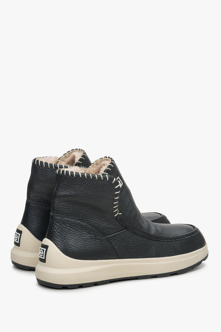 Women's black leather snow boots - shoe sideline.