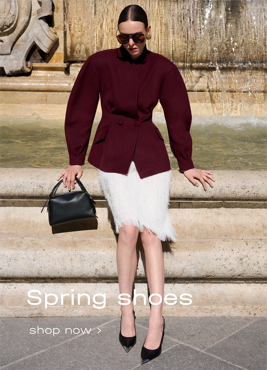 Refresh your wardrobe with Estro’s newest collection. From timeless loafers to statement pouches, find your perfect match.