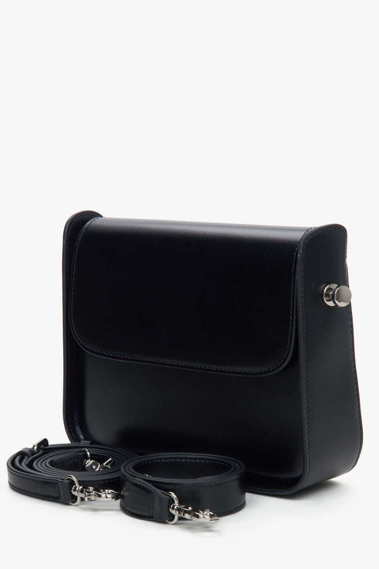 Estro women's black handbag.