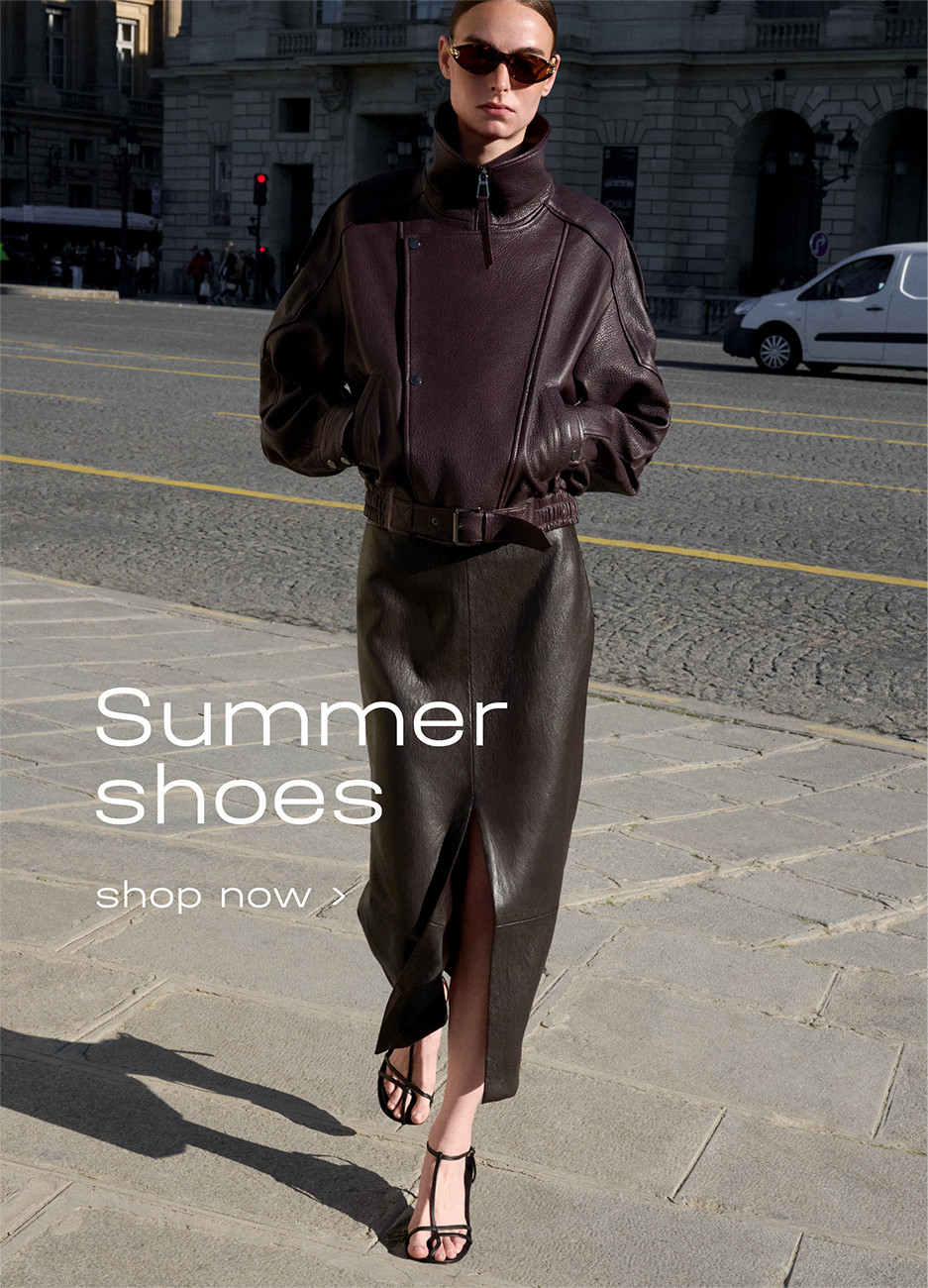 tep into the new season with Estro. Discover our Spring/Summer collection of handcrafted shoes and bags.