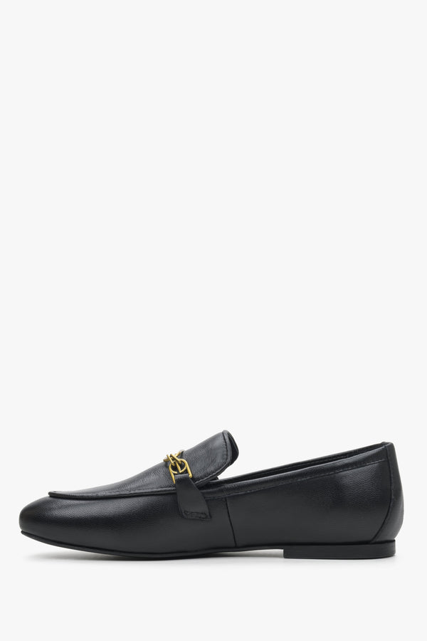 Women's black penny loafers Estro - shoe profile.