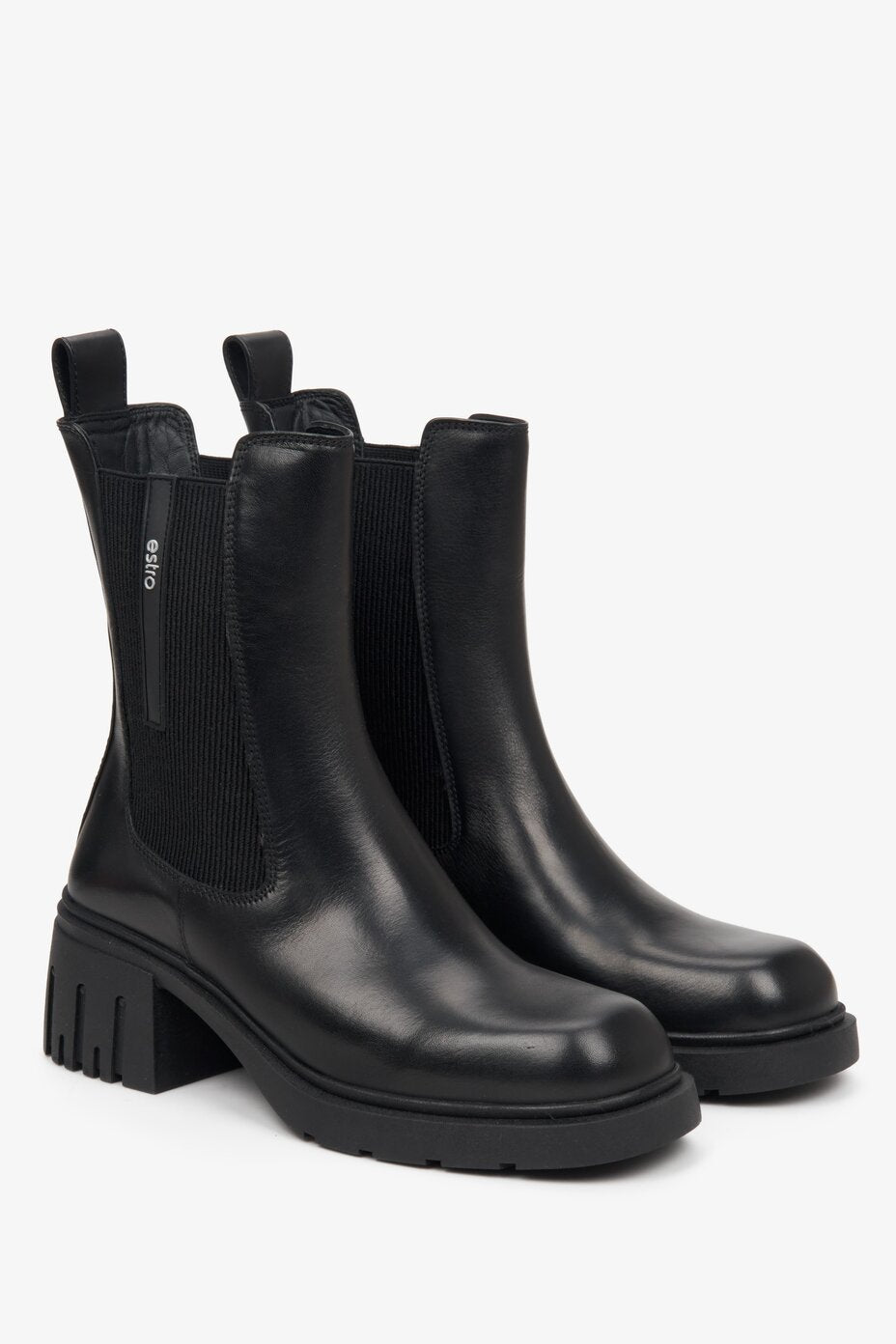 Women's black high-heeled Chelsea boots for fall by Estro - presentation of a shoe toe and sideline.