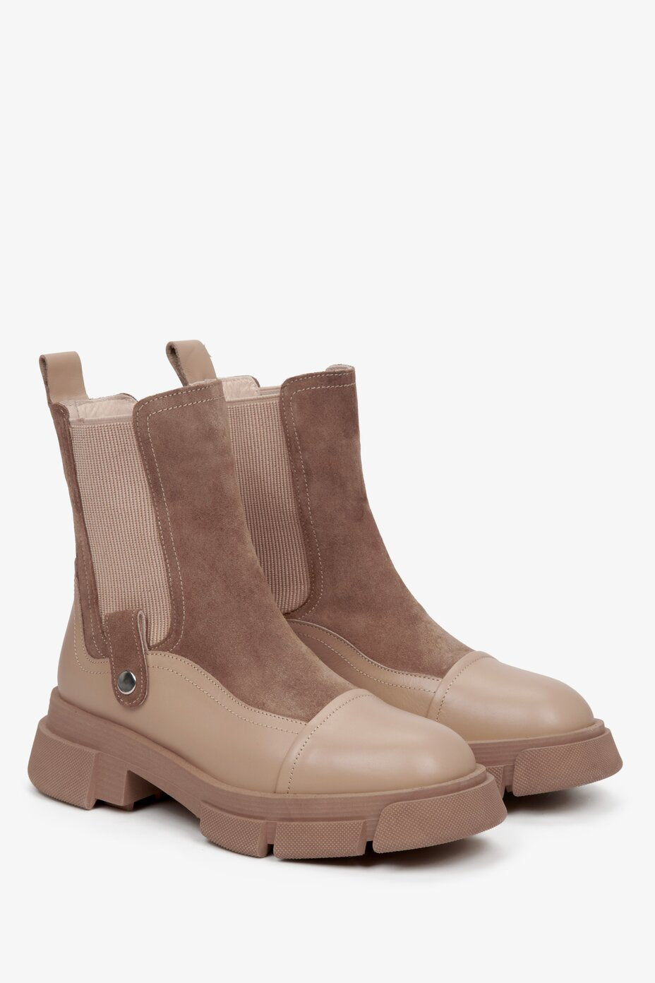 Women's Beige Suede Leather Chelsea Boots Estro ER00111966.