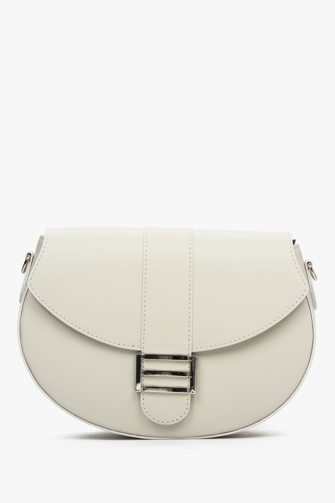 Medium-sized women's light beige leather handbag with a silver clasp.
