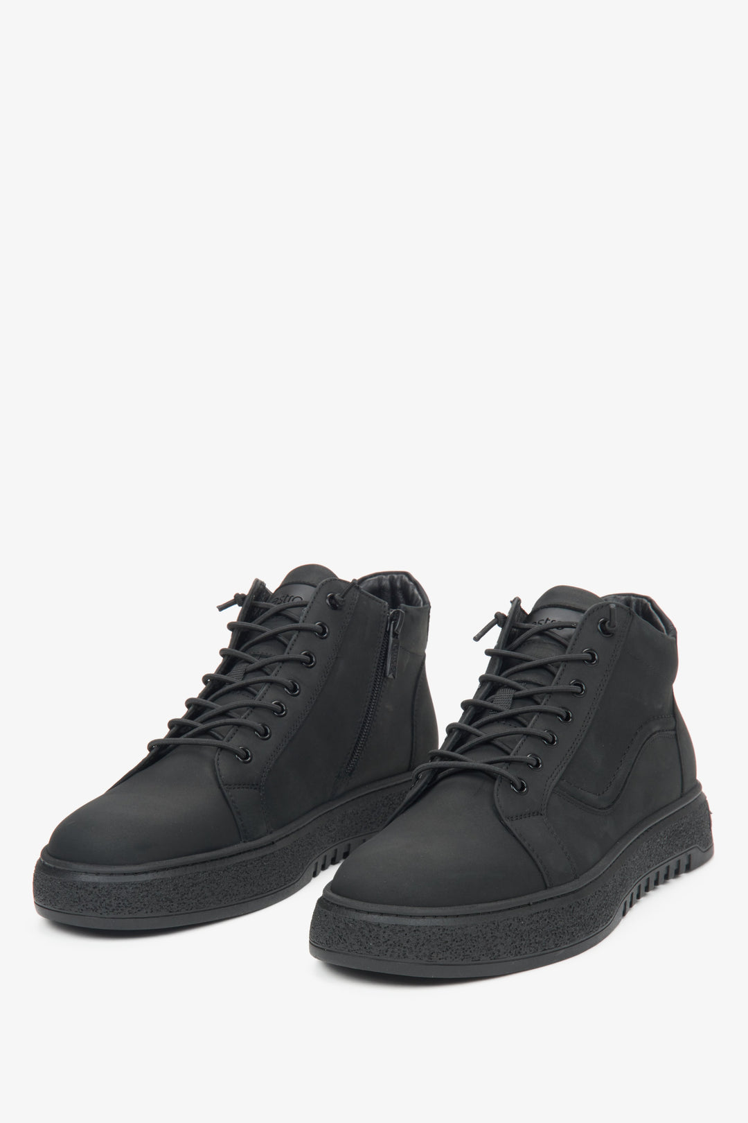 Men's high sneakers in black velour Estro - front view of the model.