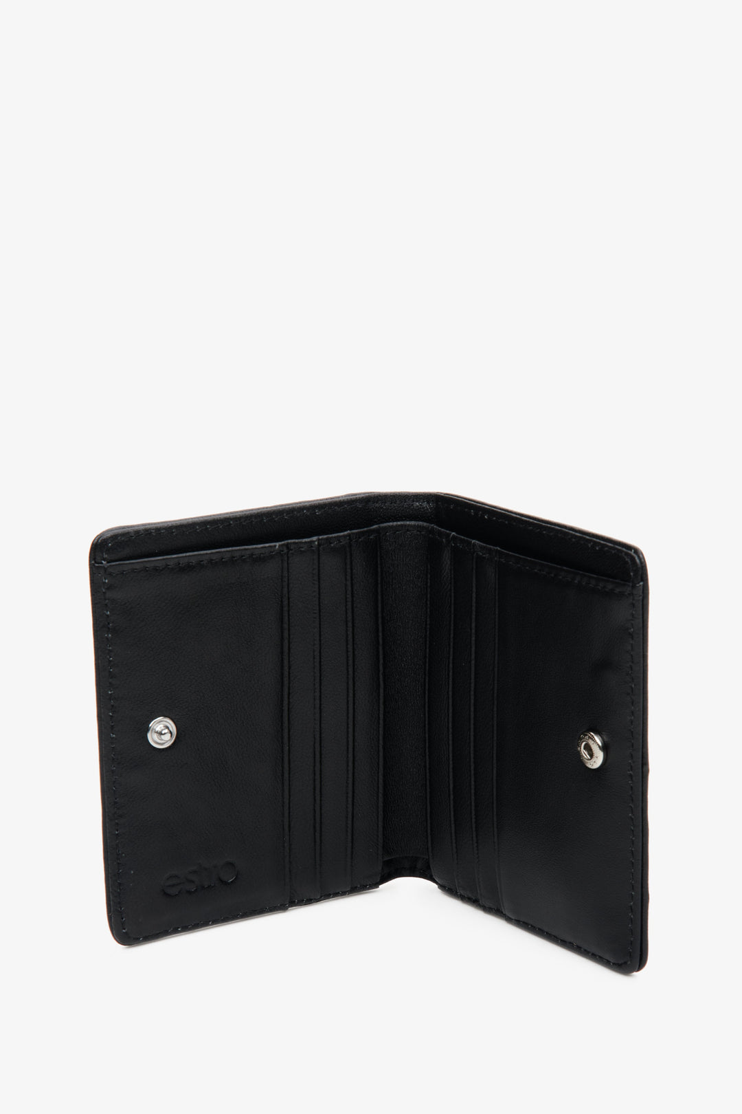Small women's black card wallet by Estro made of genuine leather - interior view of the model.