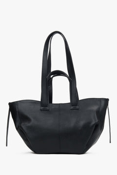 Large black women's shopper bag made of premium italian leather by Estro.