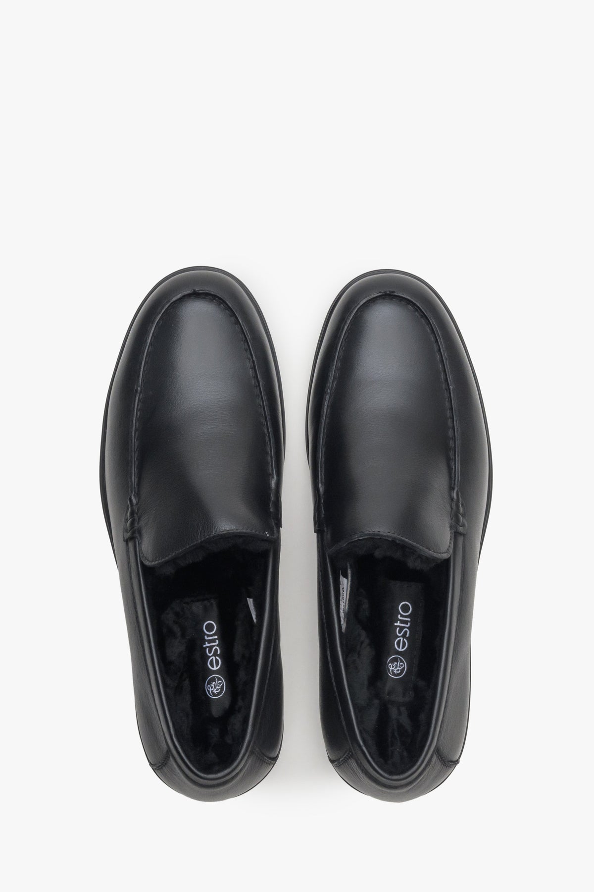 Men's moccasins made of genuine leather by Estro.