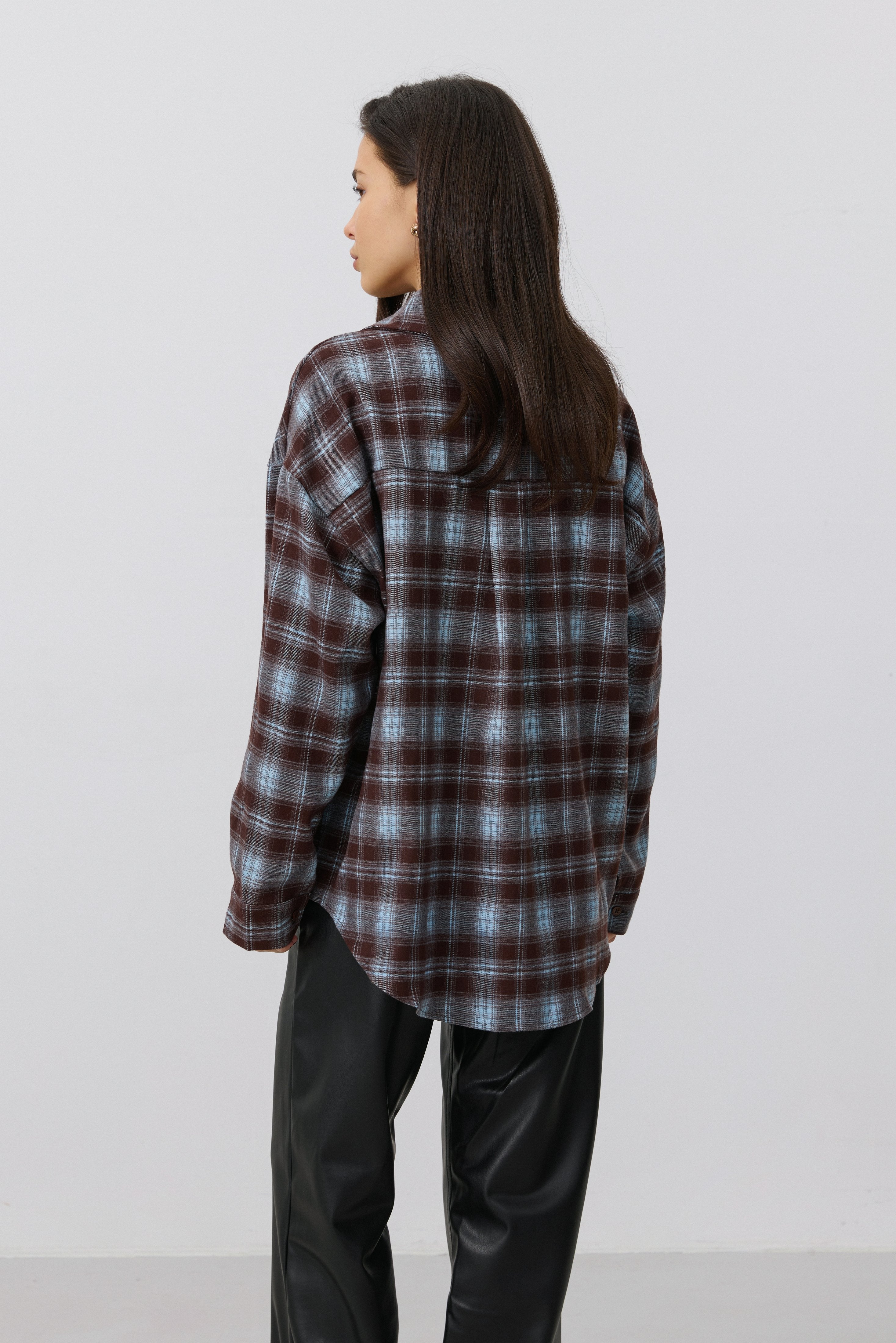 Button-up burgundy and blue women's oversized checkered shirt, Estro.