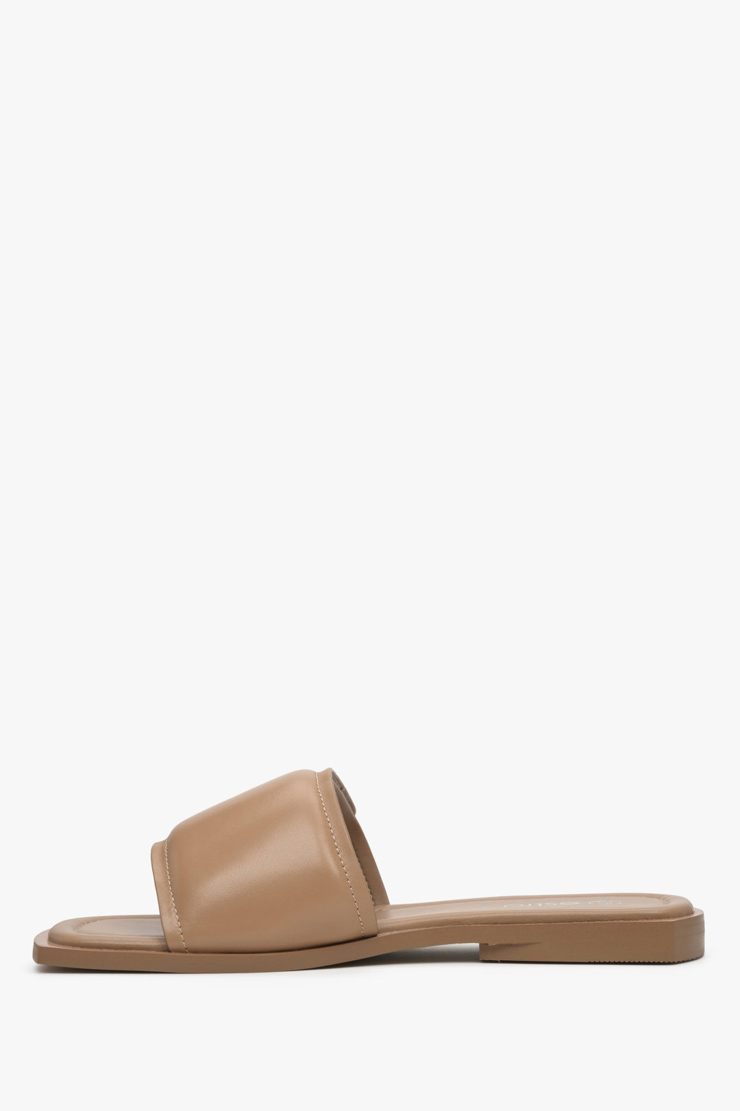 Brown leather flat slide sandals Estro - shoe profile.