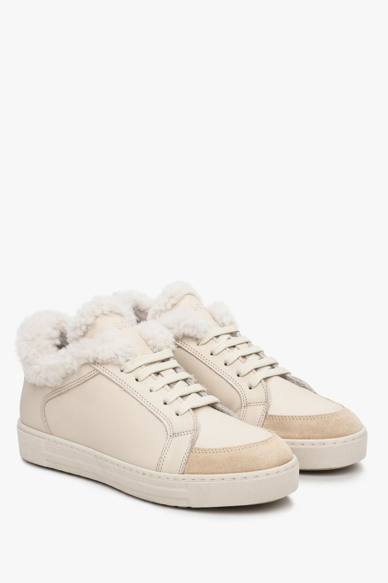 Women's casual sneakers in beige Estro - presentation of a shoe toe and sideline.