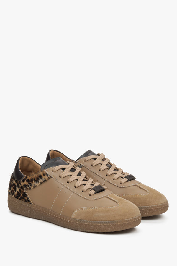 Estro leather women's light brown sneakers.