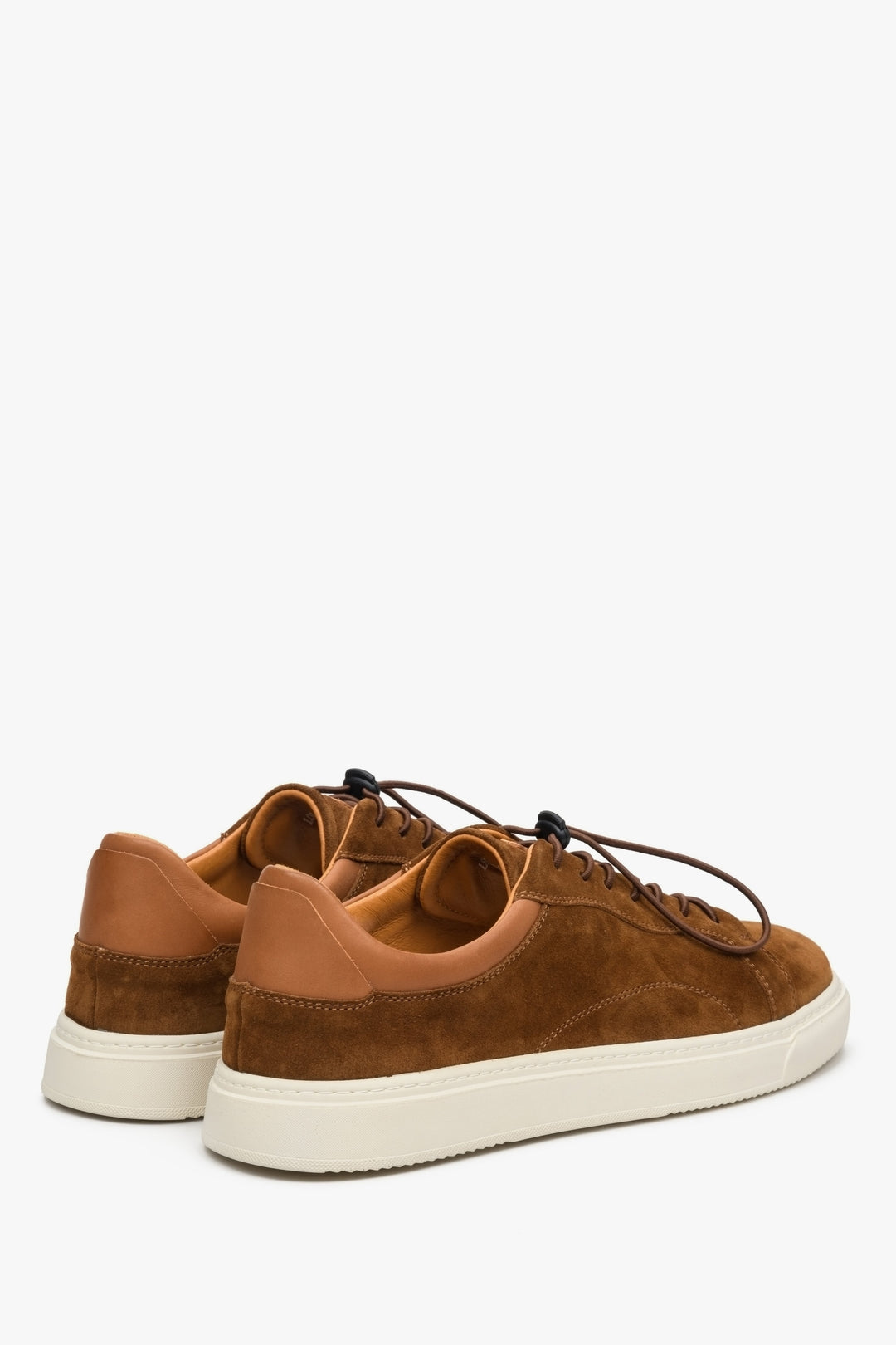 Brown men's velour sneakers by Estro - close-up on the heel and side seam.