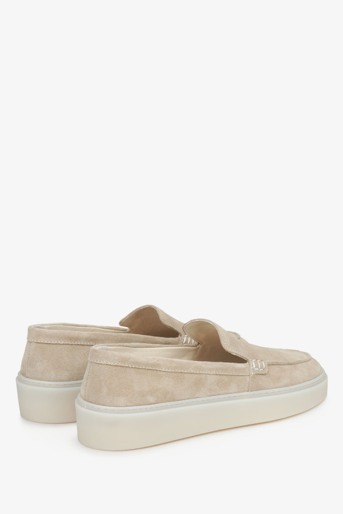 Women's beige velour slip-on loafers Estro.