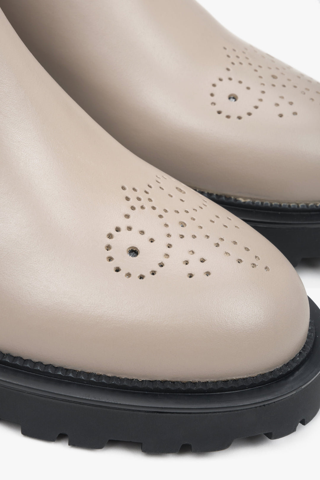 Beige and grey chelsea boots Estro - a close-up on perforations.