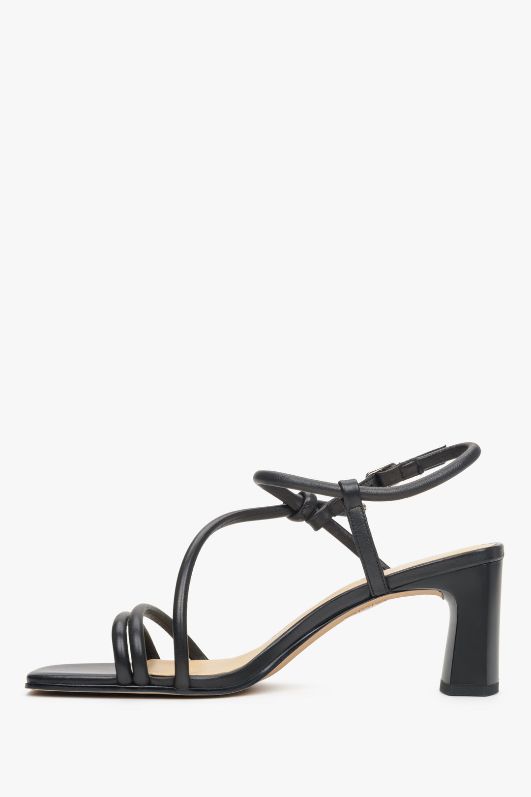Block heel strappy women's sandals in black, Estro brand.