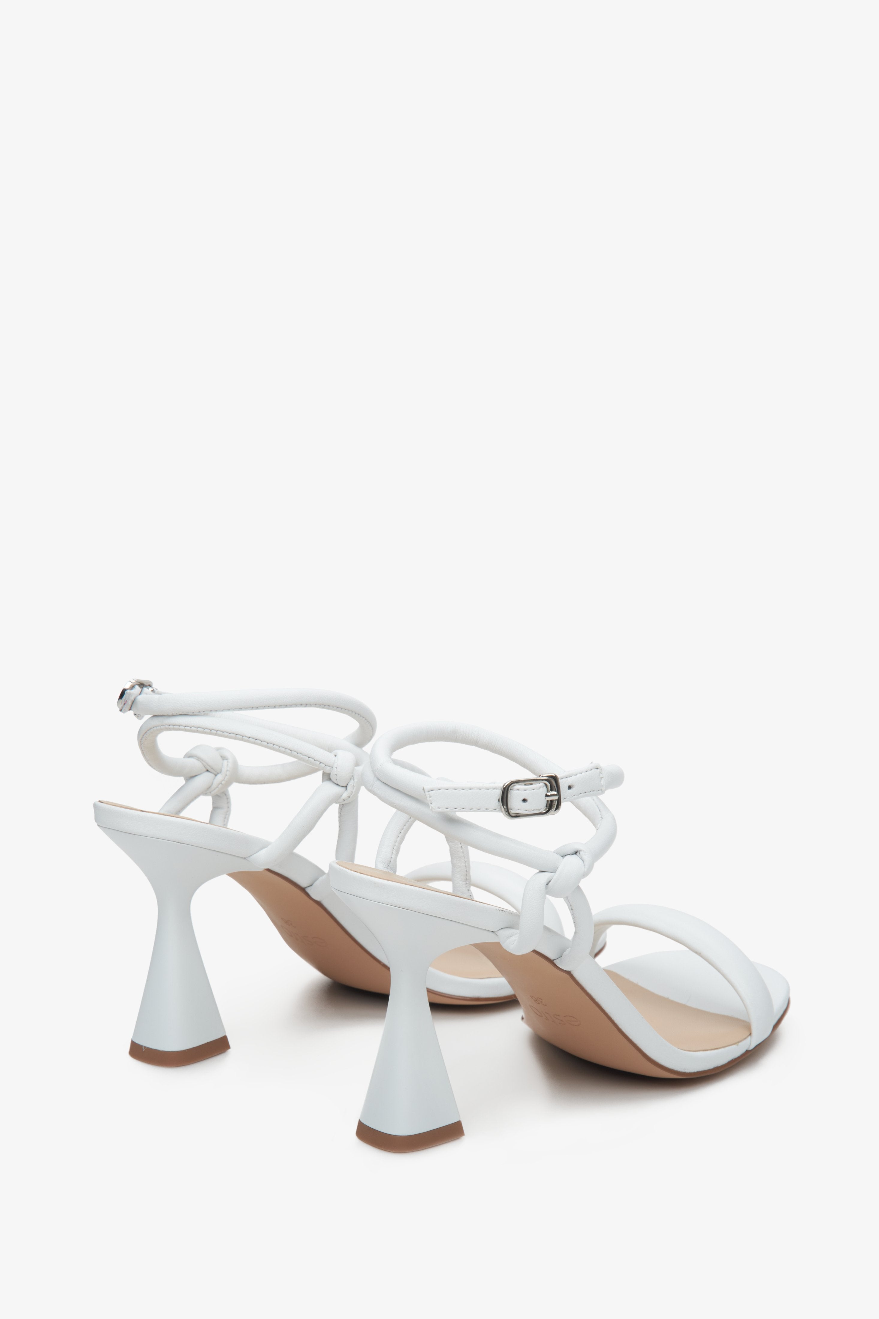 Women's white leather strappy heeled sandals Estro - a close-up on a funnel heel.