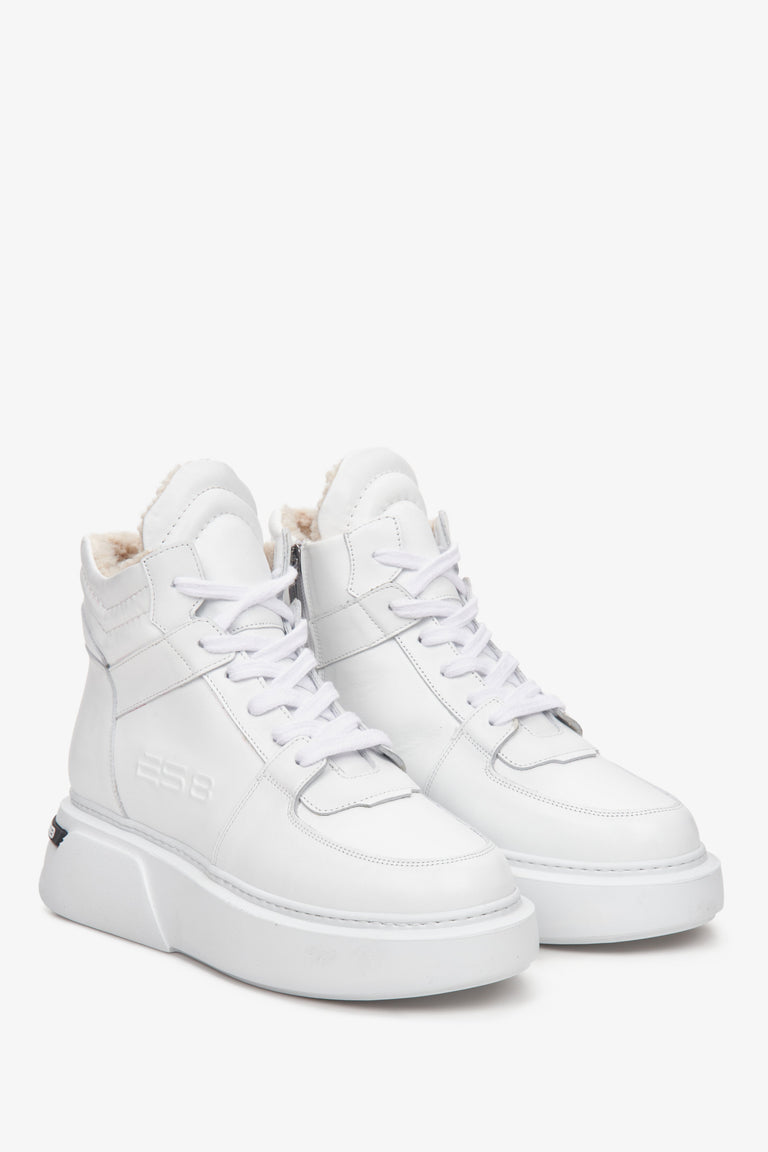 White high-top women's sneakers by Estro natural leather and suede, lace-up.