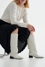 Women's White Wide Shaft Boots made of Genuine Leather Estro ER00113580.