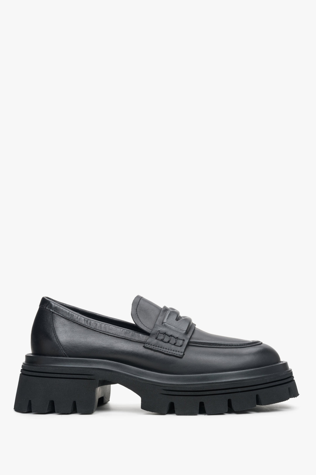 Women's Black Leather Loafers with Thick Sole Estro ER00113783.