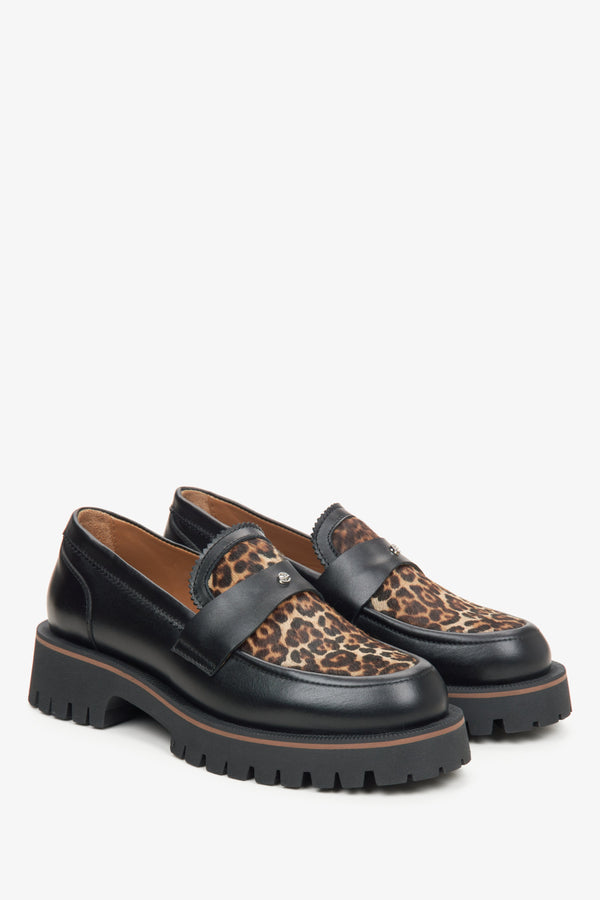 Women's black loafers made of genuine leather with a leopard print Estro.