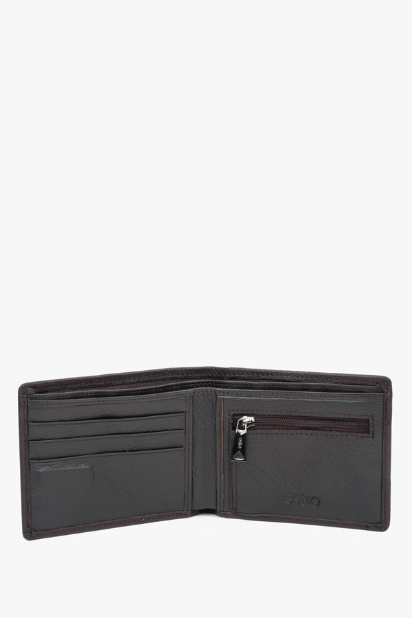 Dark brown men's wallet Estro made of genuine leather, adorned with a subtle brand logo - interior view of the product.