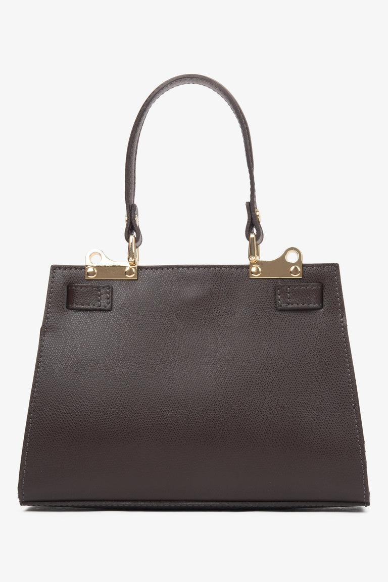 A dark brown handbag, designed as a satchel, made of premium Italian genuine leather by Estro.