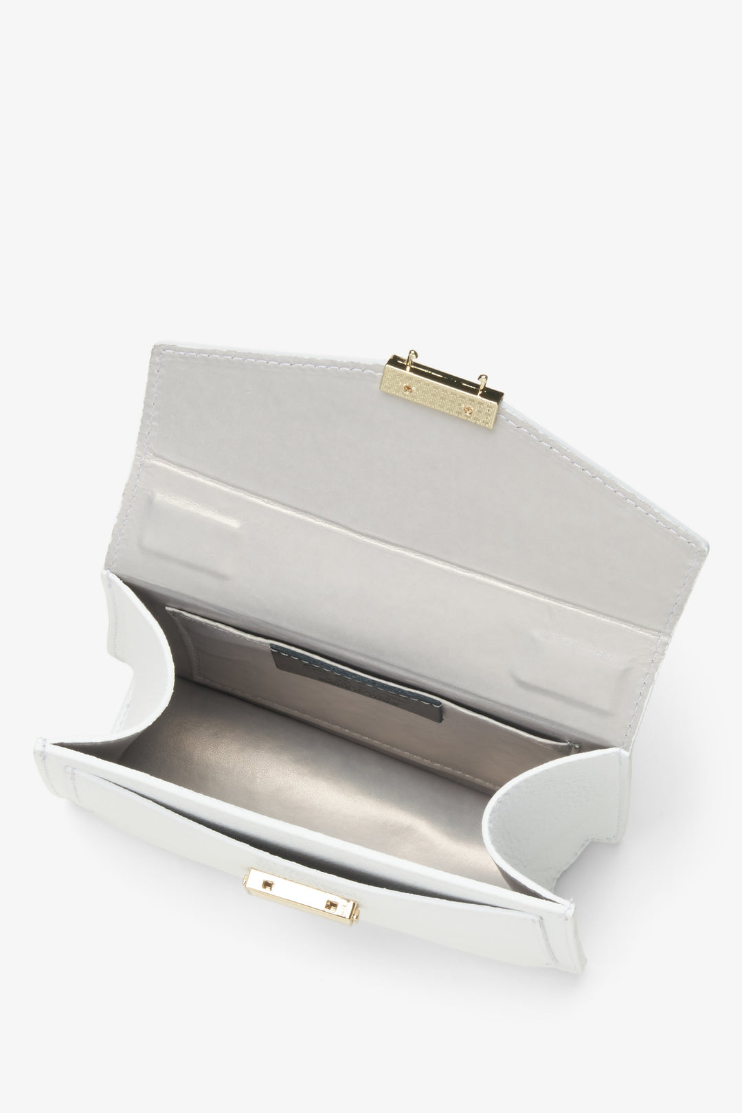 Women's small white handbag made of premium Italian genuine leather by Estro - interior.