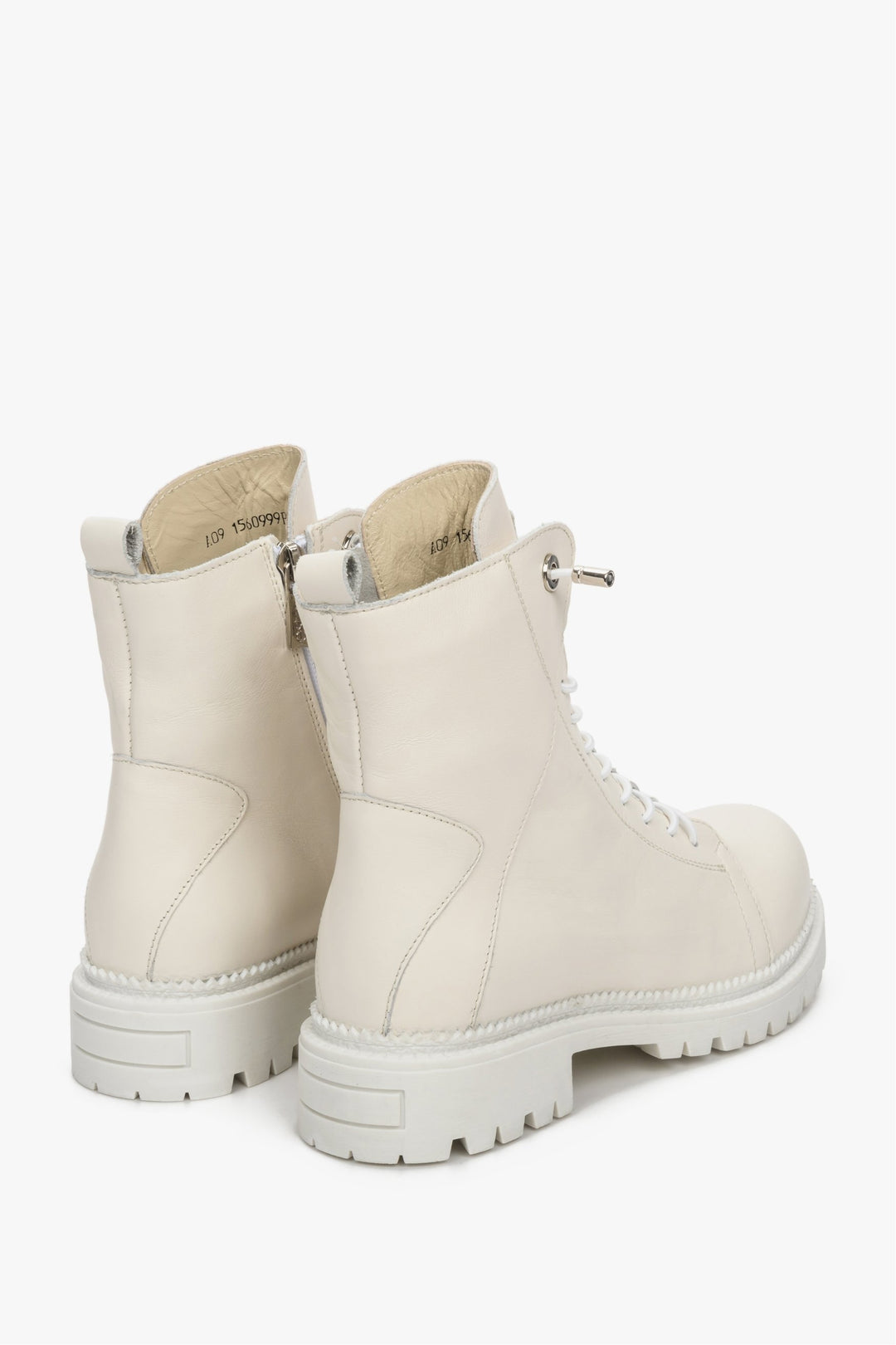 Tall women's winter boots with lacing in beige by Estro.