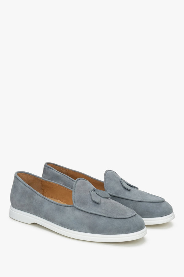 Women's grey velour loafers by Estro.