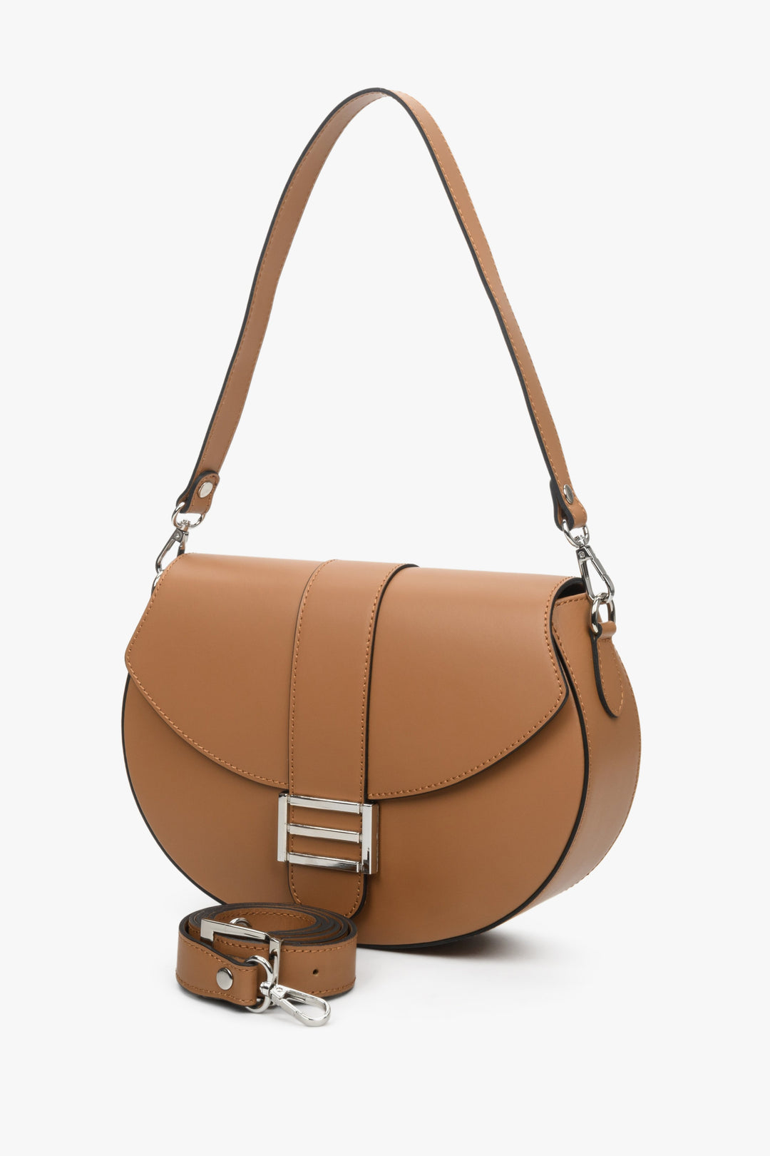 Leather, women's brown horseshoe-shaped handbag by Estro - presentation of the model with a short shoulder strap.