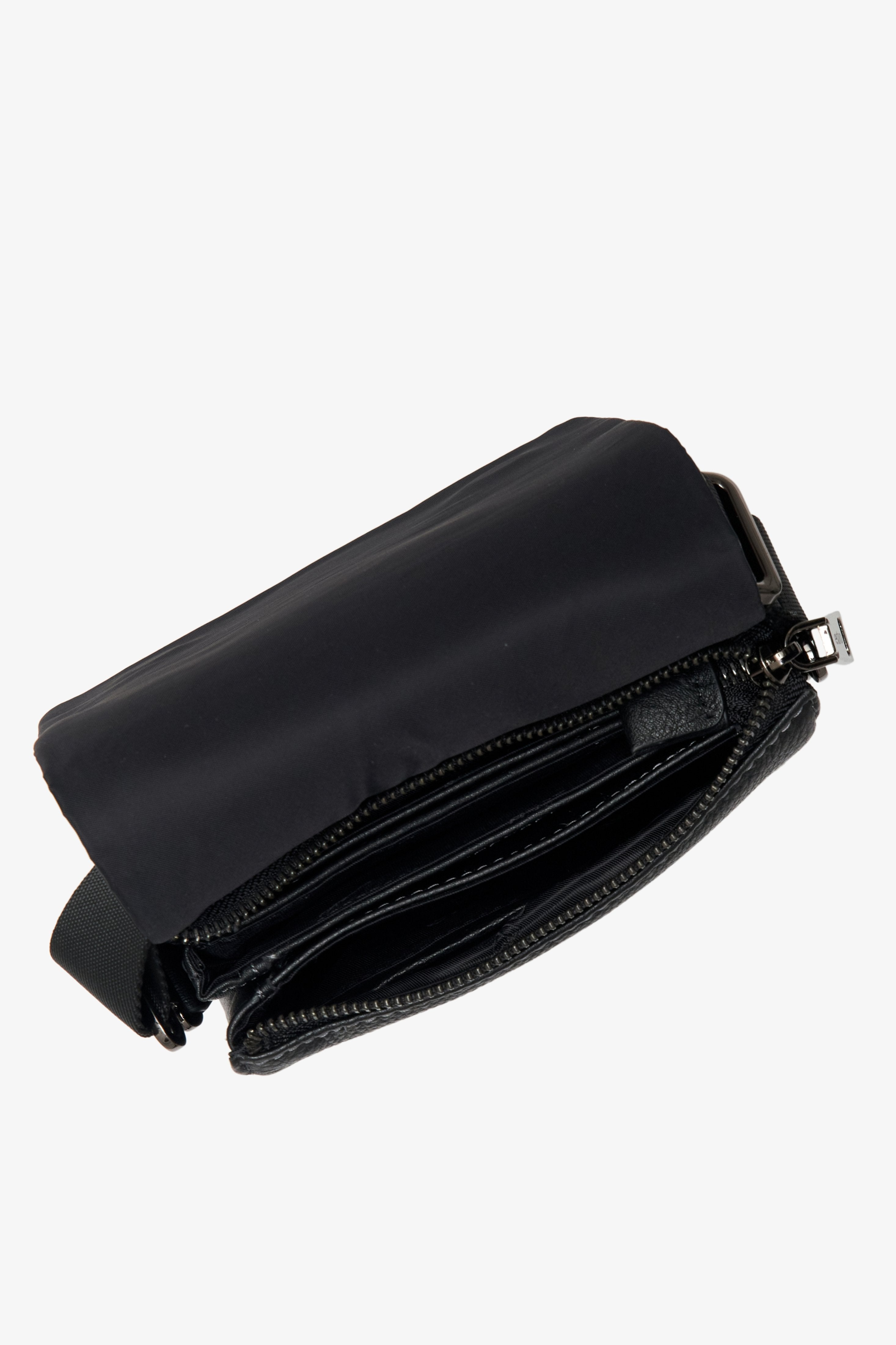 Men's black leather shoulder bag - close-up on the interior view.