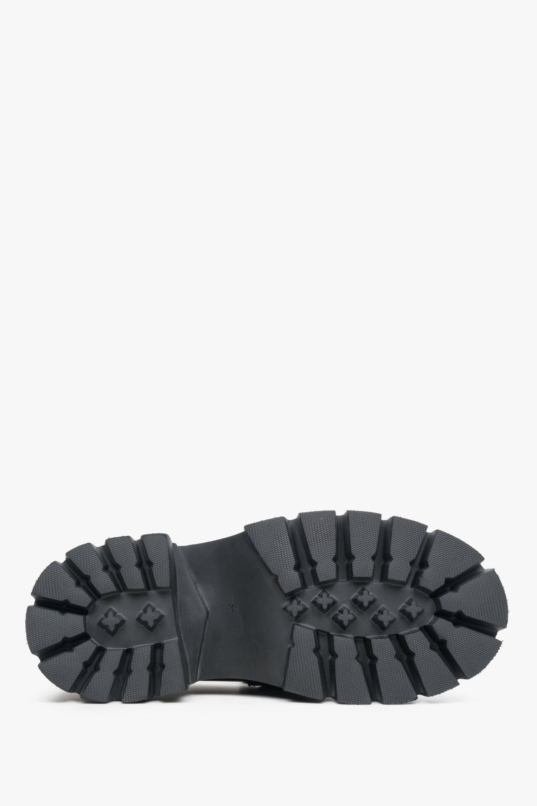 Women's moccasins with a wide sole made of natural leather in black - close-up on the sole.
