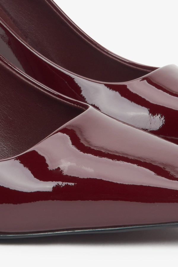 Elegant burgundy women's high heels made of patent leather with a sharp pointed toe, Estro - details.