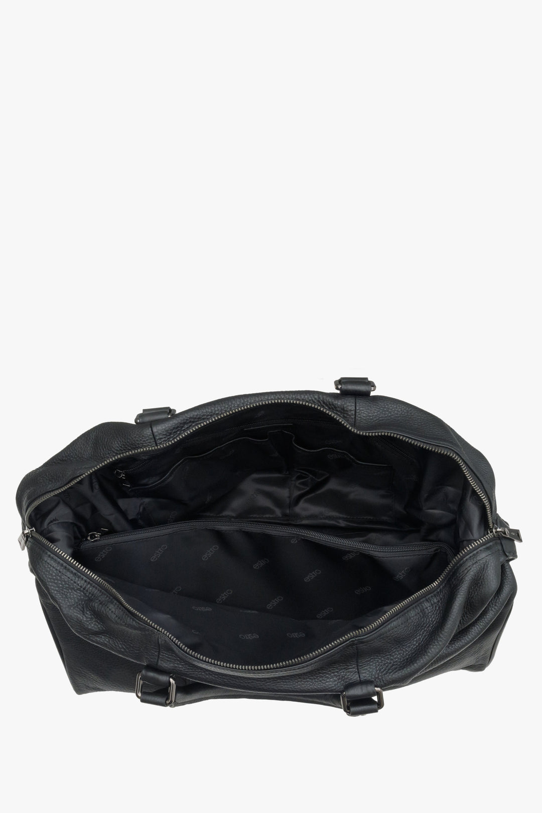 Men's interior of the black leather travel bag by Estro.