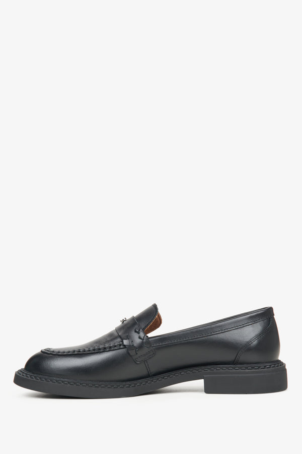 Black leather slip-on loafers Estro - shoe sideline.