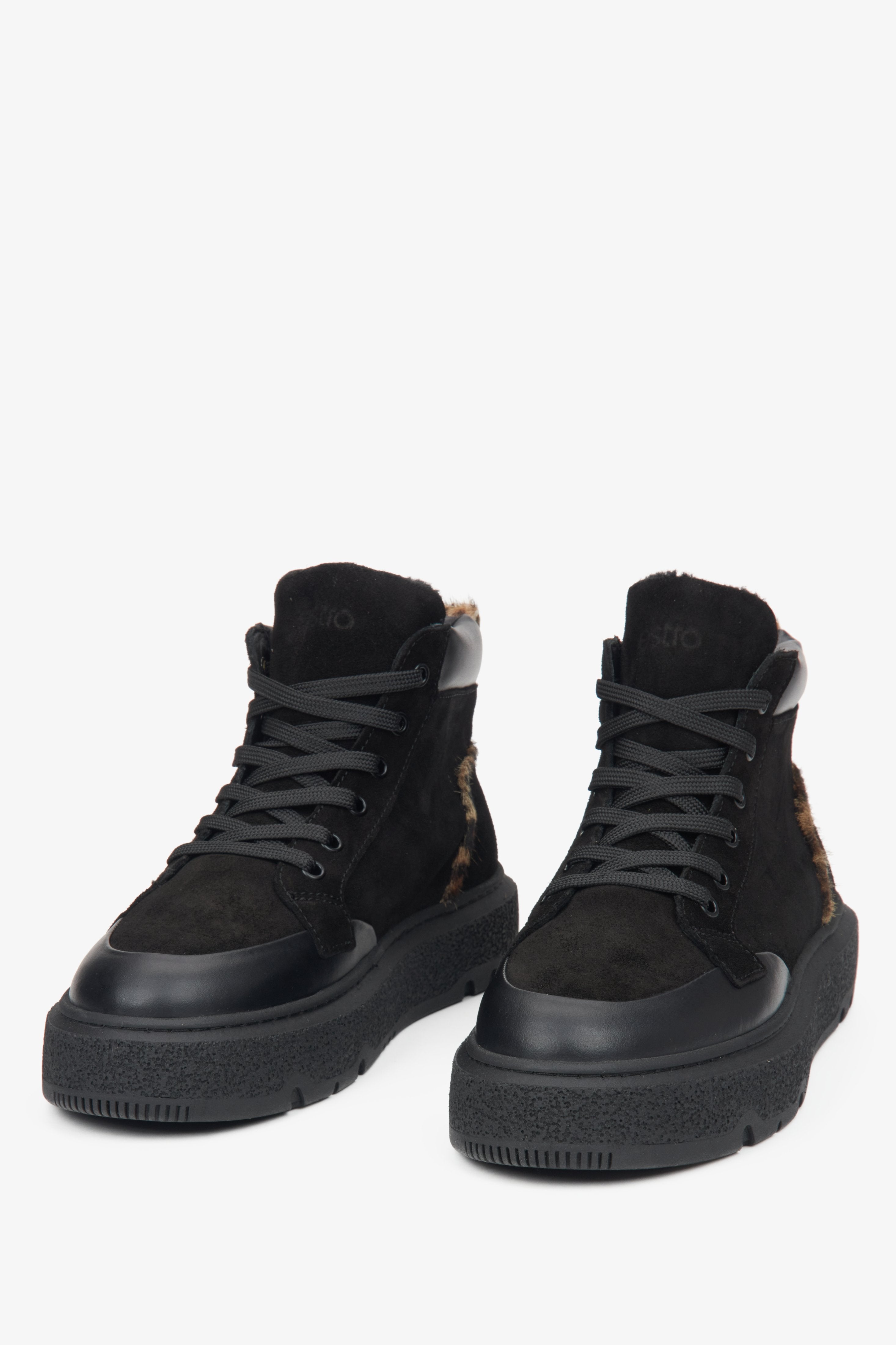 High black winter sneakers for women Estro.