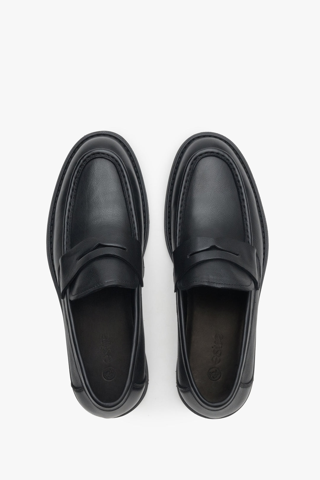 Men's black Estro loafers made of genuine leather - top view presentation of the model.