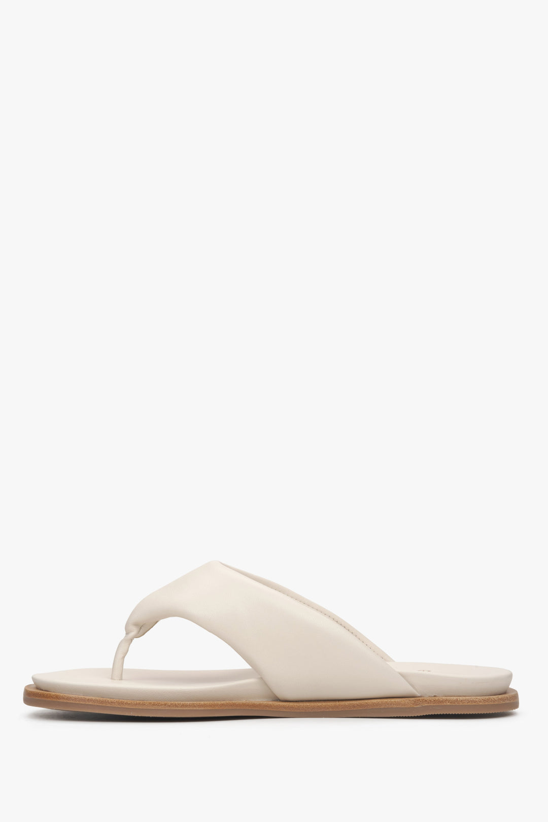 Women's light beige leather slide sandals Estro - shoe profile.