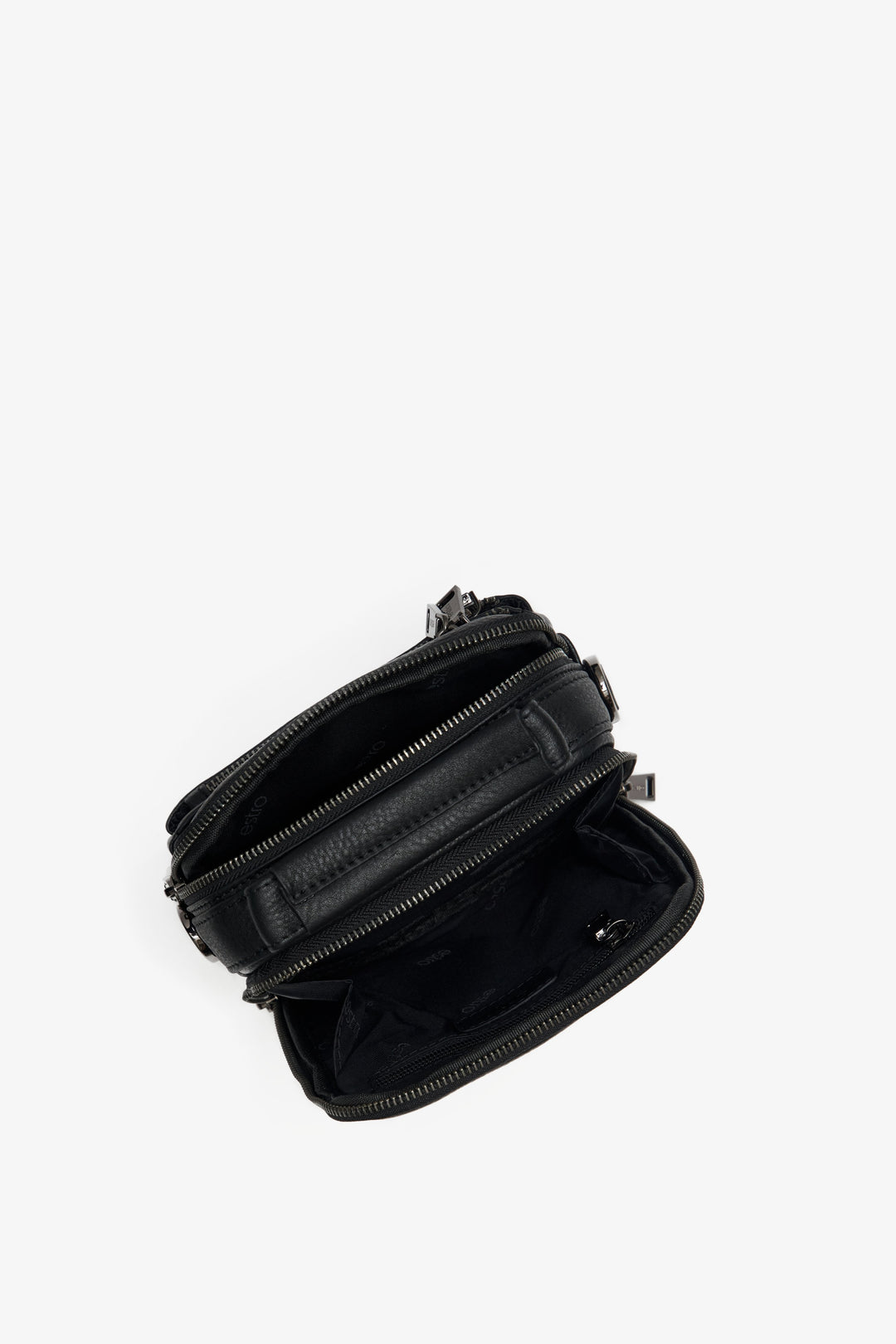 Men's black pouch made of genuine leather by Estro - close-up on the interior design.